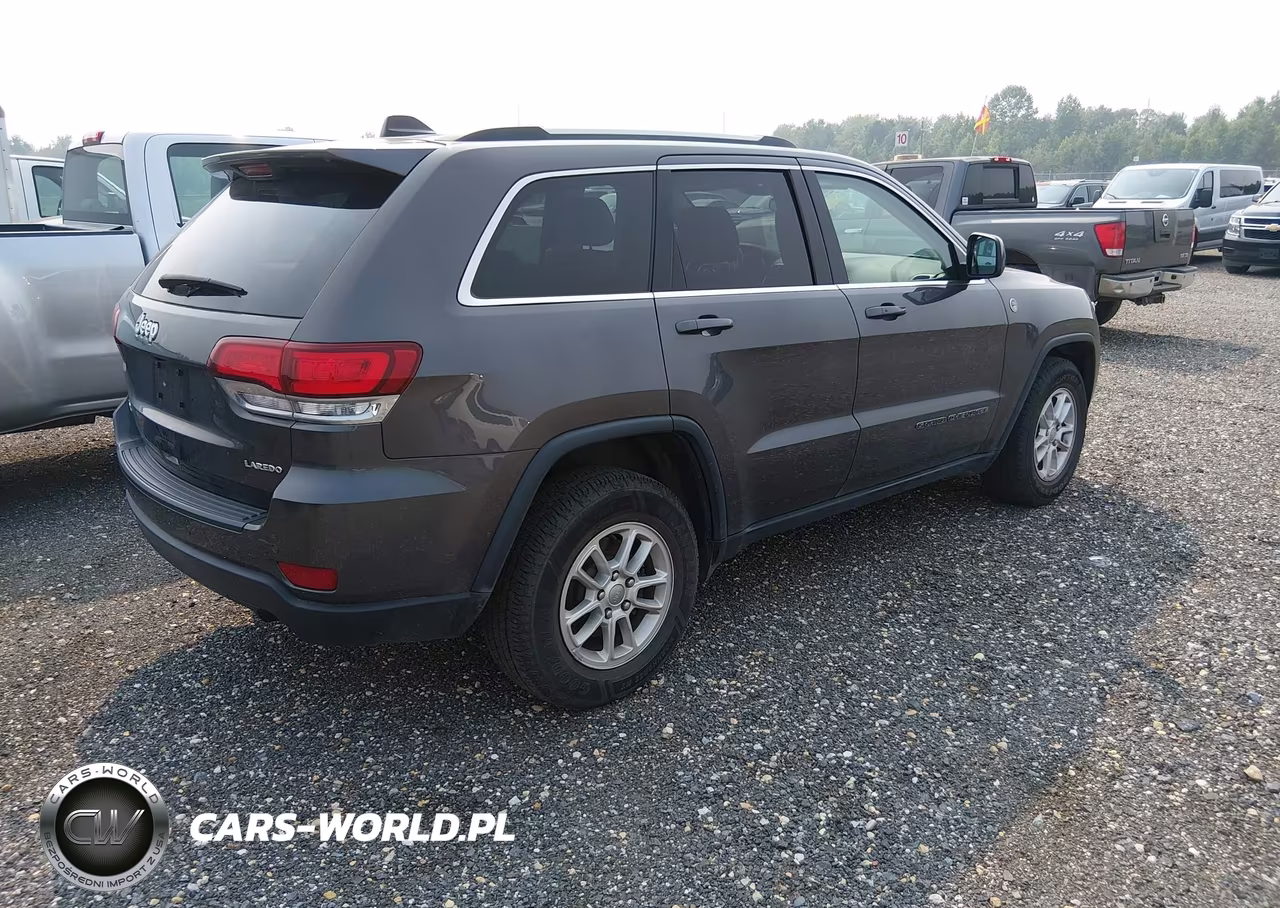 2020 Jeep Grand Cherokee Laredo E 4X4 VIN:1C4RJFAG3LC193931 - 4