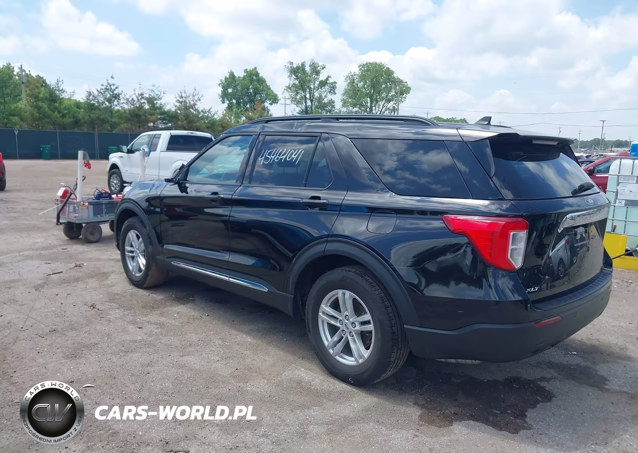 2023 Ford Explorer Xlt VIN:1FMSK7DH2PGA91880 - 3