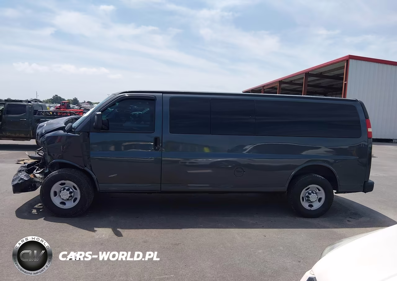 2015 Chevrolet Express 3500 Ls VIN:1GAZGZFG6F1100997 - 15