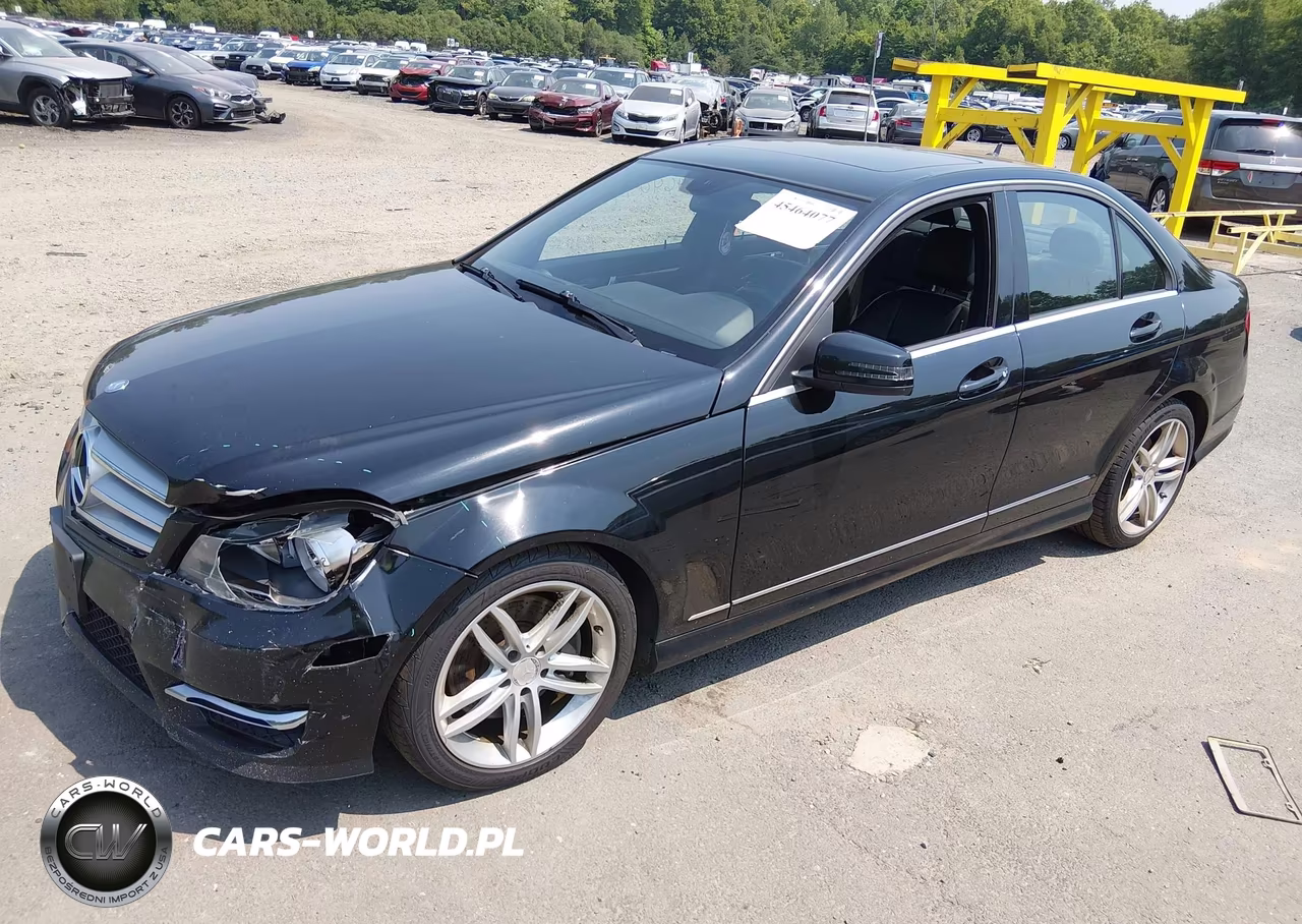 2013 Mercedes-Benz C 300 Sport 4Matic VIN:WDDGF8AB2DA878496 - 2