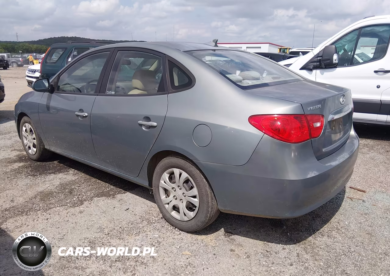 2010 Hyundai Elantra Gls VIN:KMHDU4AD5AU111907 - 3