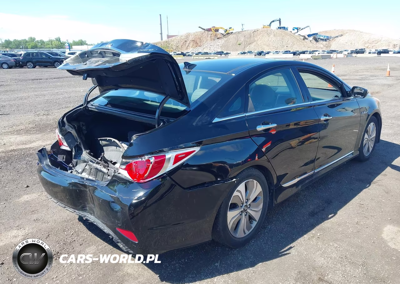 2013 Hyundai Sonata Hybrid Limited VIN:KMHEC4A40DA070793 - 4
