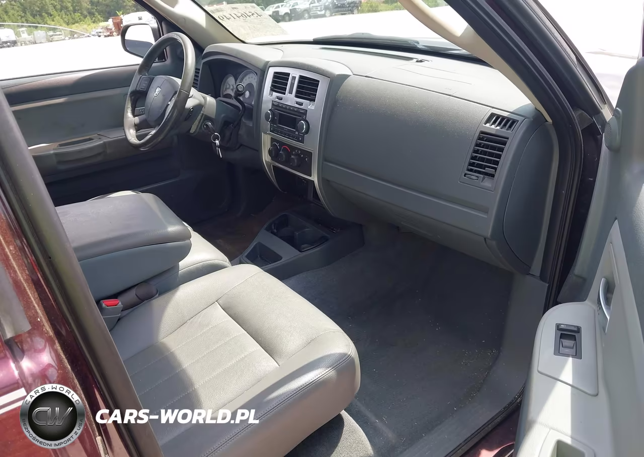 2005 Dodge Dakota Laramie VIN:1D7HE52N65S106657 - 5