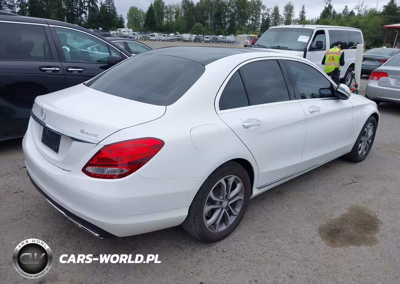 2017 Mercedes-Benz C 300 4Matic VIN:55SWF4KB8HU204944 - 4