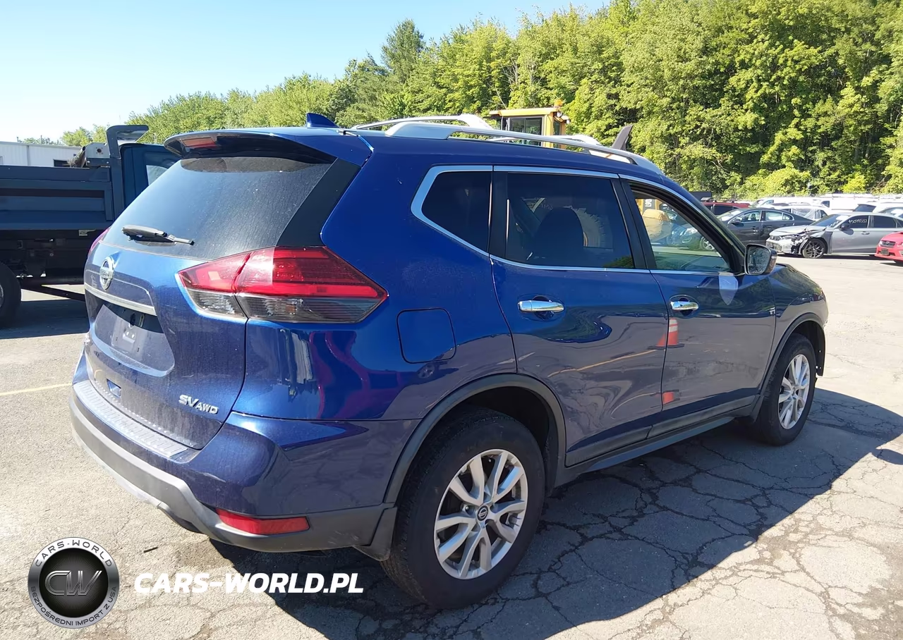 2017 Nissan Rogue Sv VIN:5N1AT2MV5HC810582 - 4