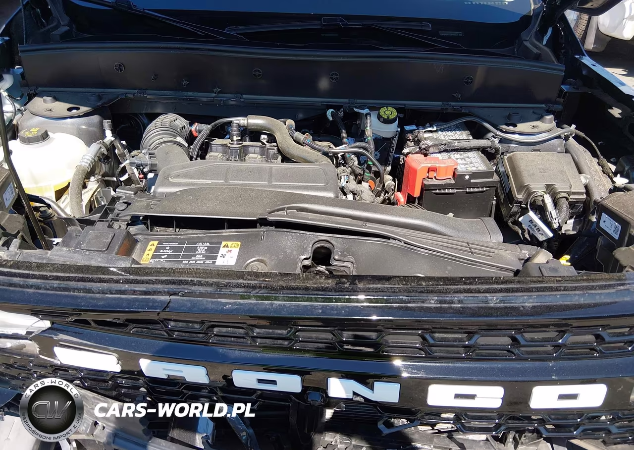 2025 Ford Bronco Sport Outer Banks VIN:3FMCR9CN8SRE85243 - 10