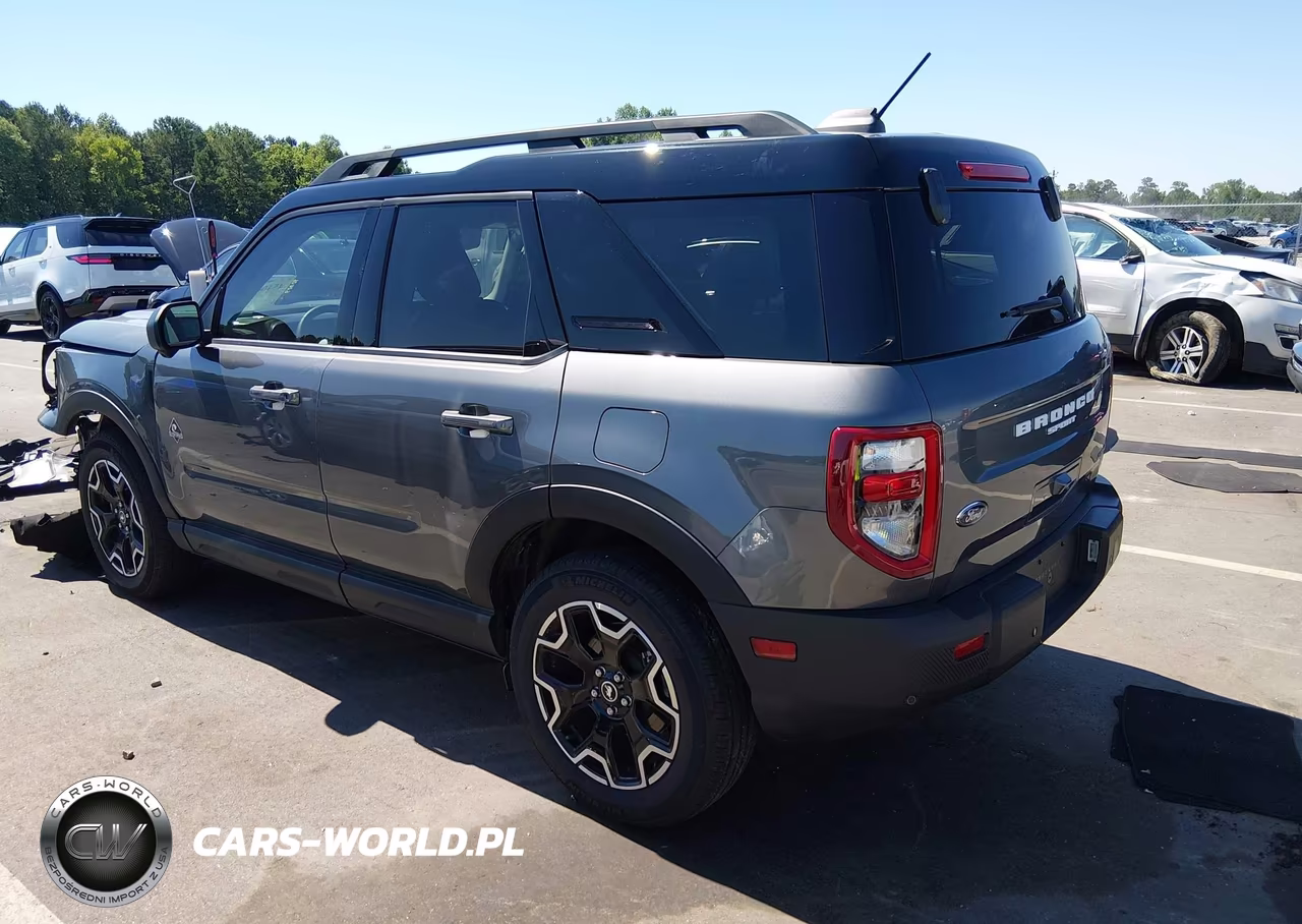 2025 Ford Bronco Sport Outer Banks VIN:3FMCR9CN8SRE85243 - 3