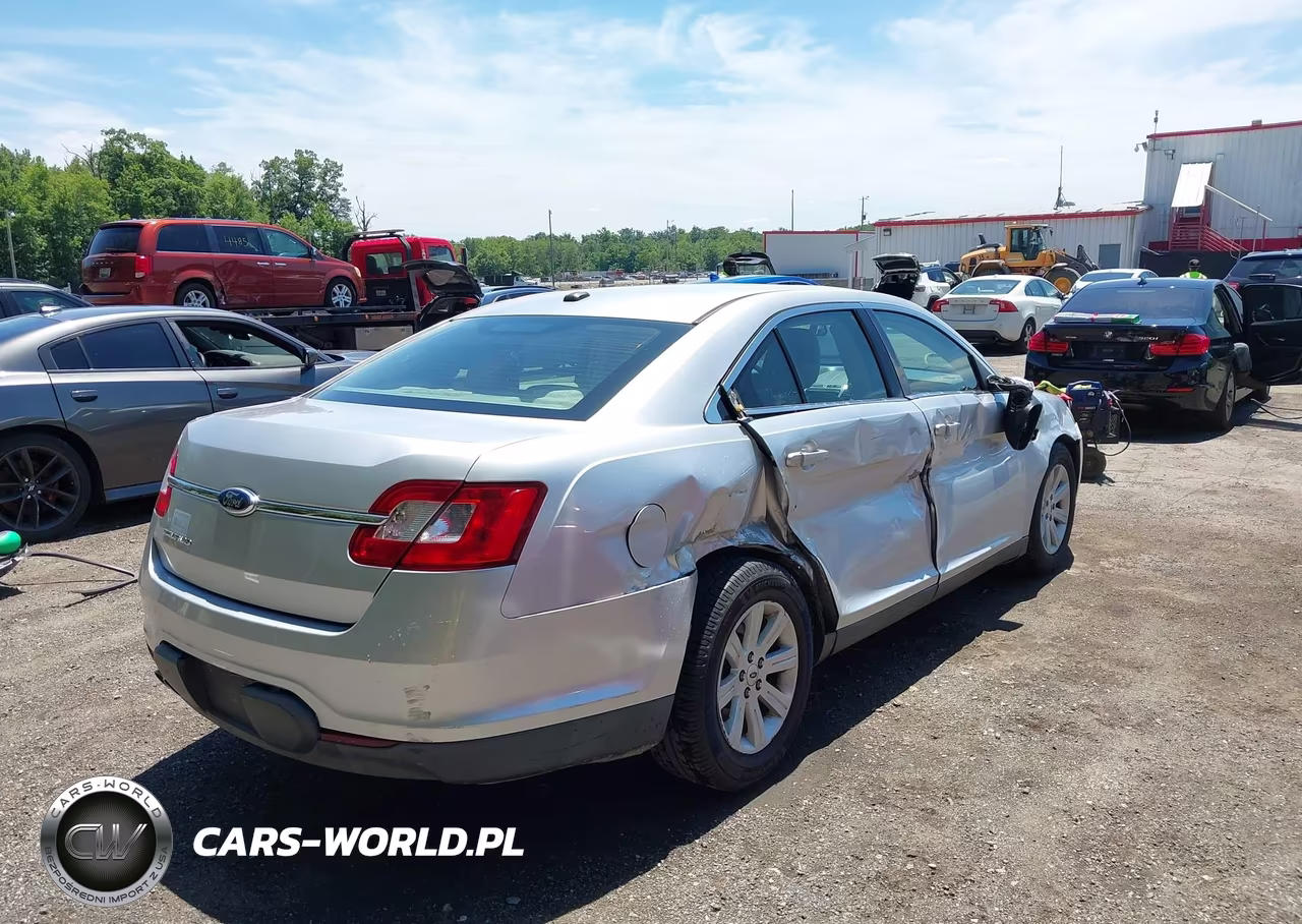 2011 Ford Taurus Se VIN:1FAHP2DW5BG137105 - 4