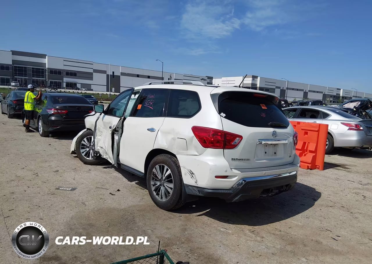 2017 Nissan Pathfinder Sl VIN:5N1DR2MN1HC632617 - 3