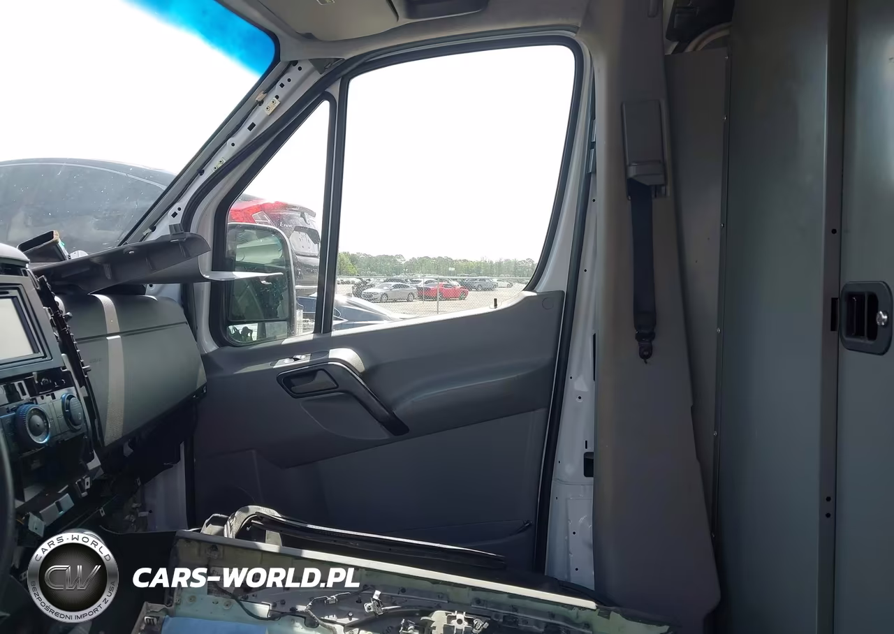 2014 Mercedes-Benz Sprinter 2500 Normal Roof VIN:WD3PE7CC3E5842785 - 5