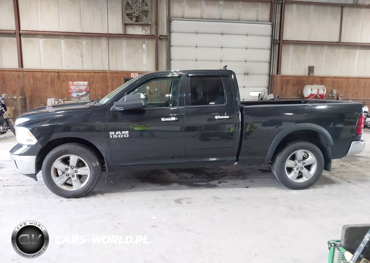 2015 Ram 1500 Big Horn VIN:1C6RR7GM7FS670518 - 14