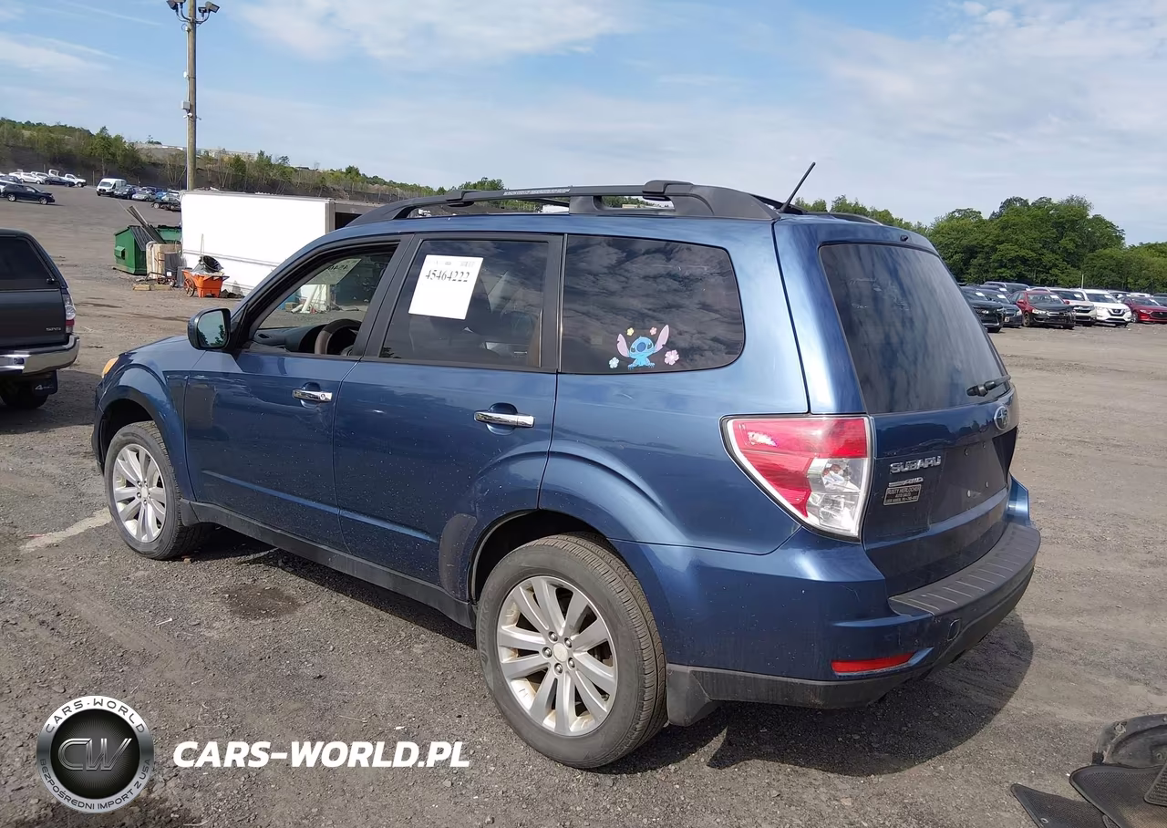 2012 Subaru Forester 2.5X Premium VIN:JF2SHADC8CH440387 - 3