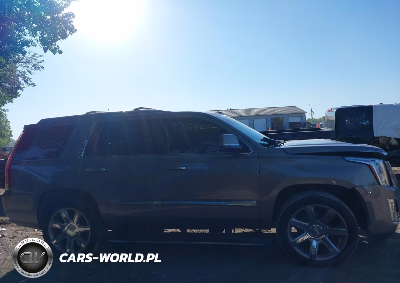 2018 Cadillac Escalade Premium Luxury VIN:1GYS4CKJ9JR296616 - 13