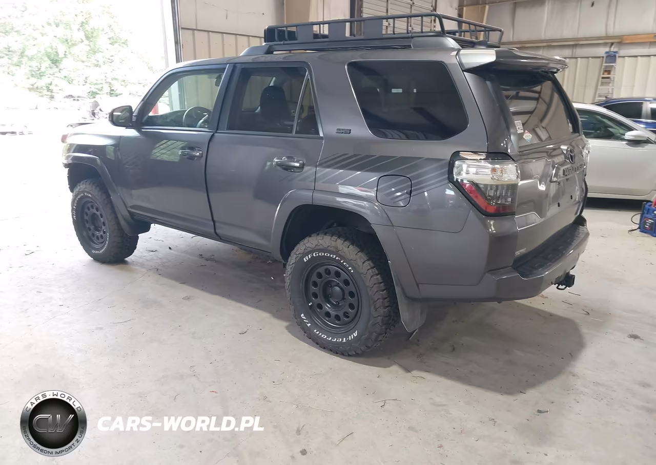 2017 Toyota 4Runner Sr5 VIN:JTEBU5JR6H5460569 - 3