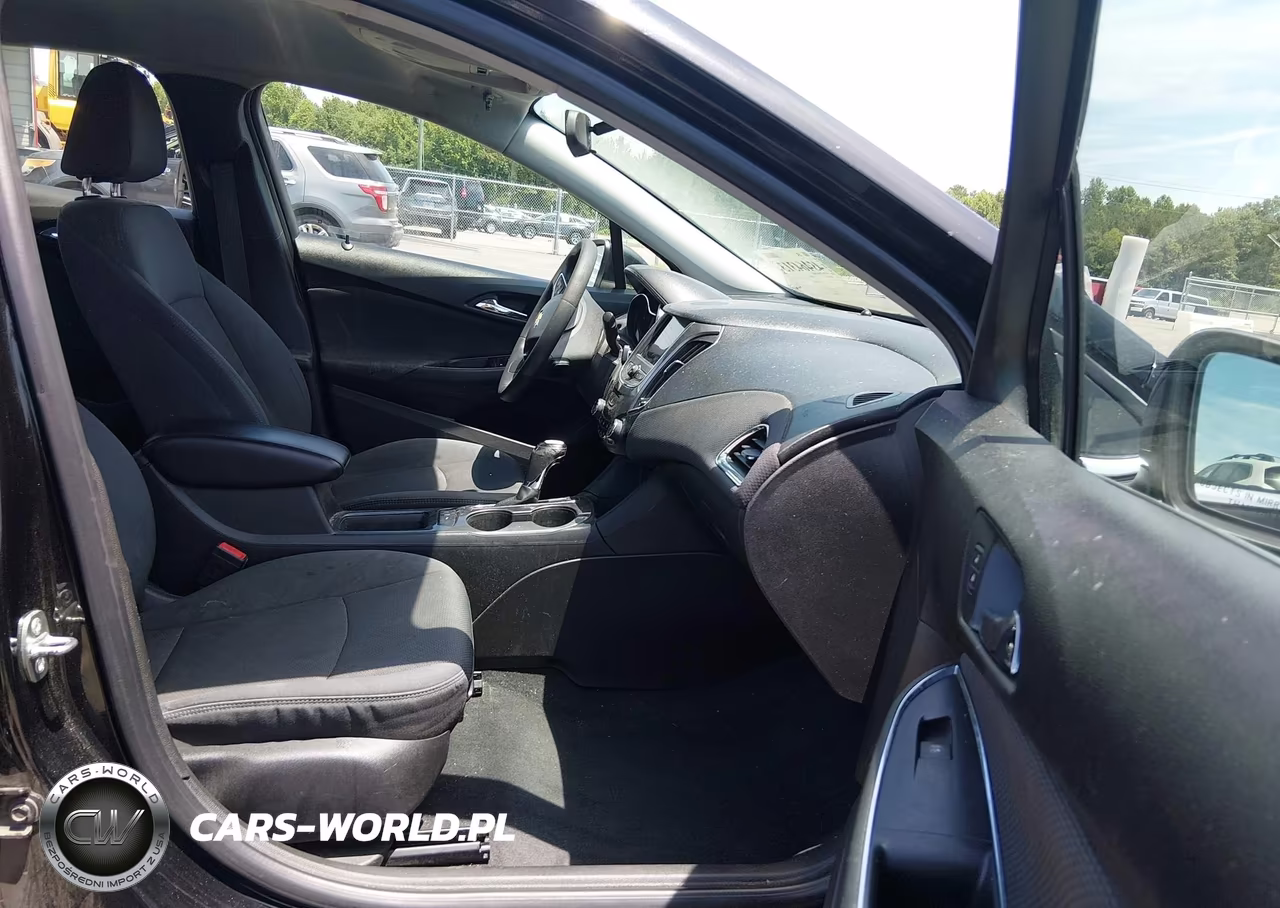 2019 Chevrolet Cruze Lt VIN:1G1BE5SM6K7132531 - 5