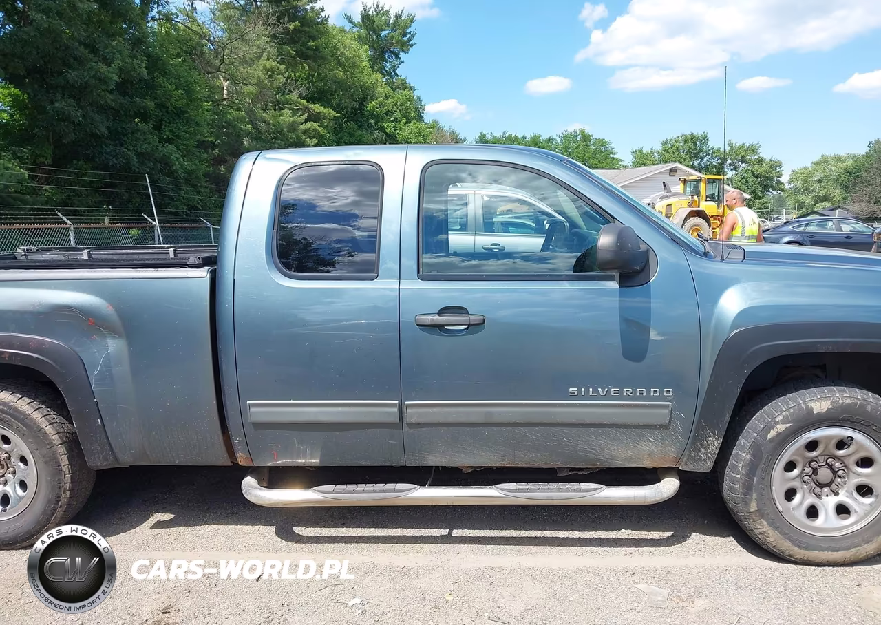 2013 Chevrolet Silverado 1500 Ls VIN:1GCRKREA8DZ235481 - 13