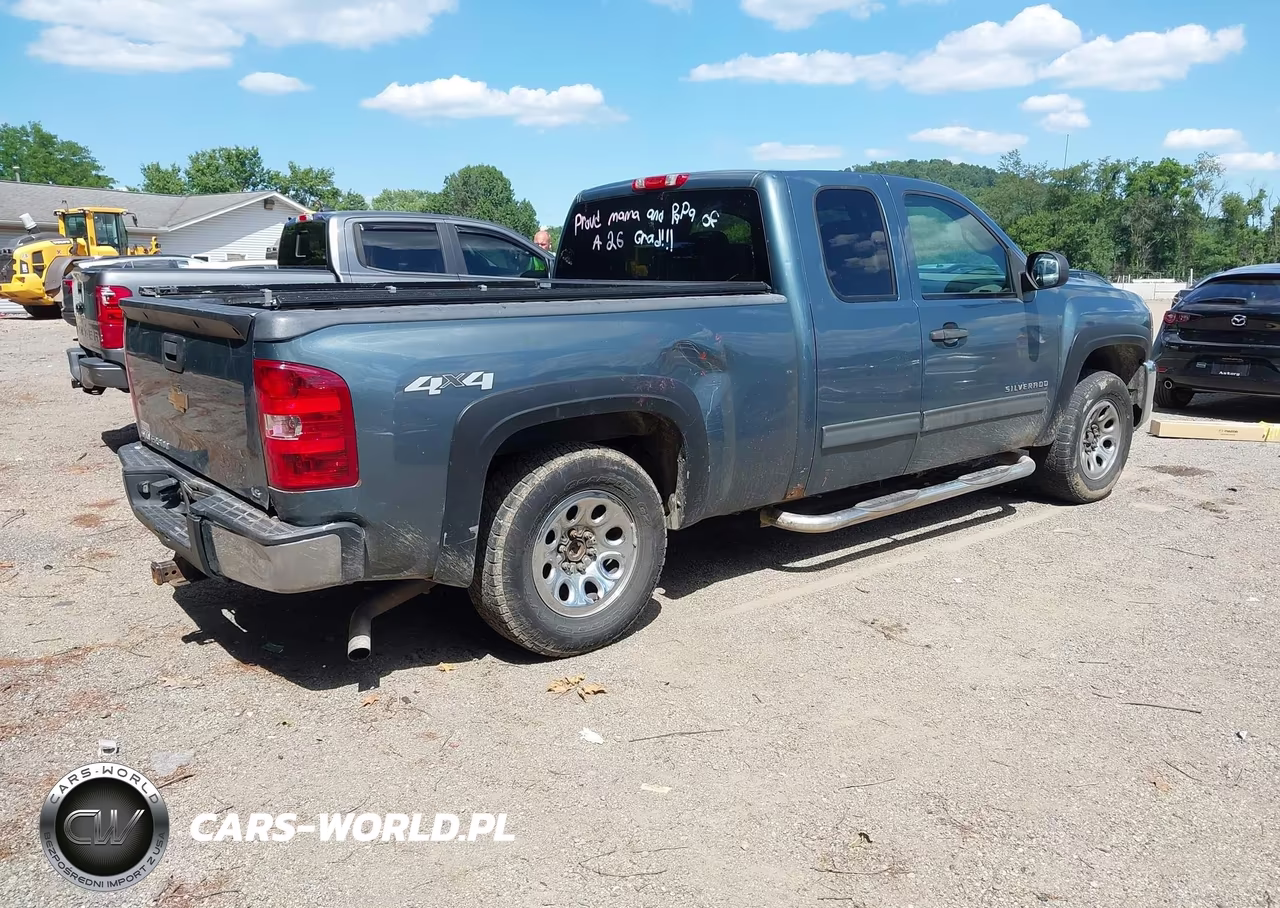 2013 Chevrolet Silverado 1500 Ls VIN:1GCRKREA8DZ235481 - 4