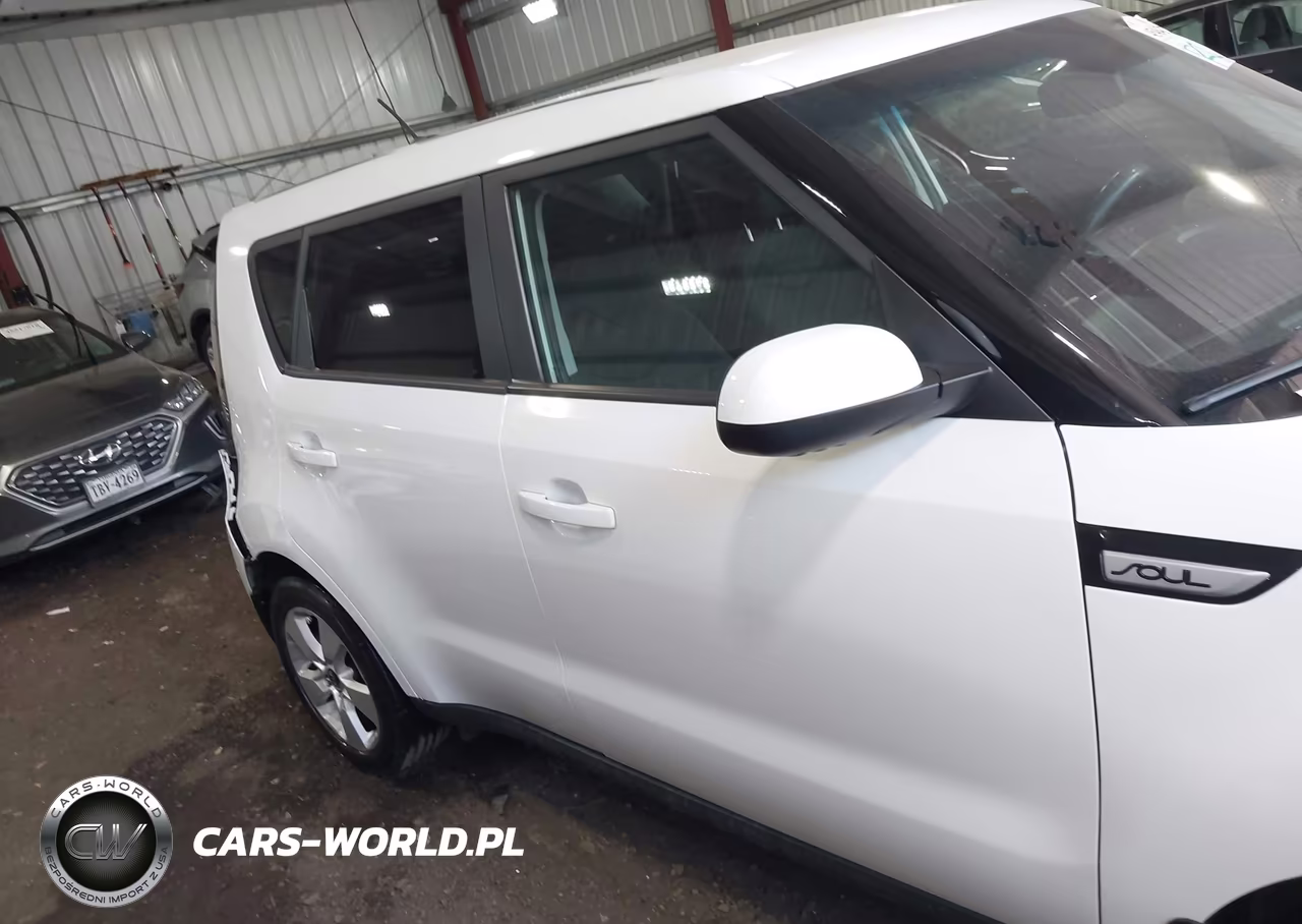 2018 Kia Soul VIN:KNDJN2A25J7605075 - 13
