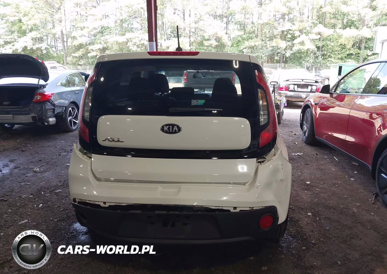 2018 Kia Soul VIN:KNDJN2A25J7605075 - 16