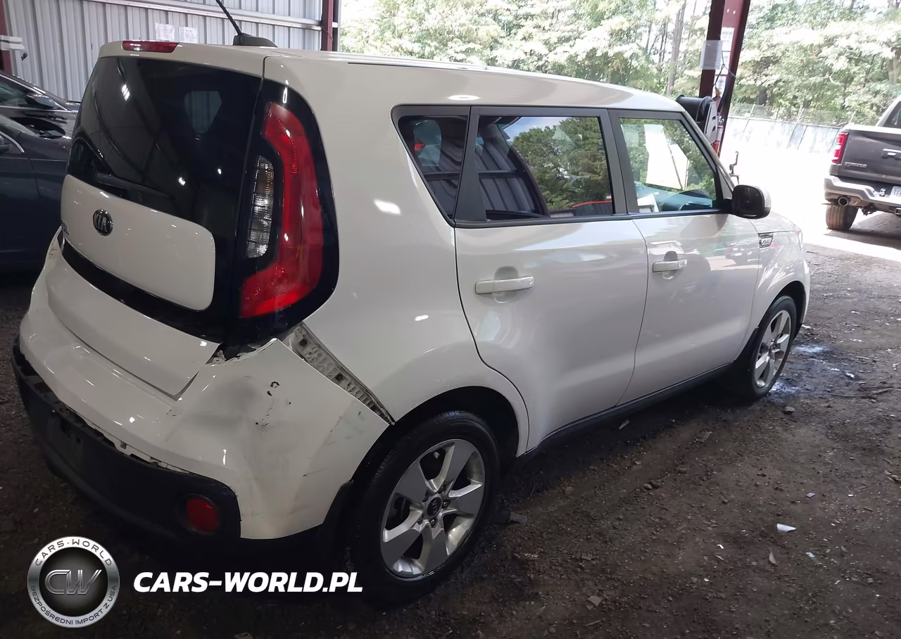 2018 Kia Soul VIN:KNDJN2A25J7605075 - 4