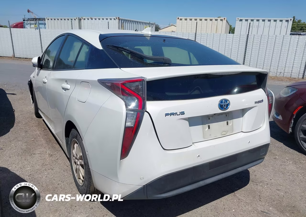 2018 Toyota Prius Two VIN:JTDKBRFU6J3585507 - 3