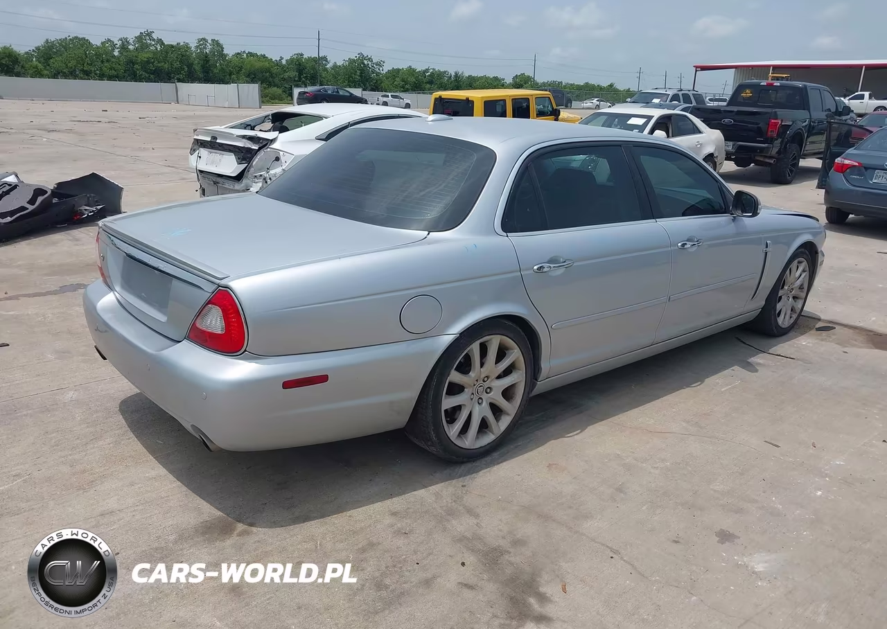 2008 Jaguar Xj Xj8 L VIN:SAJWA79B18SH26961 - 4