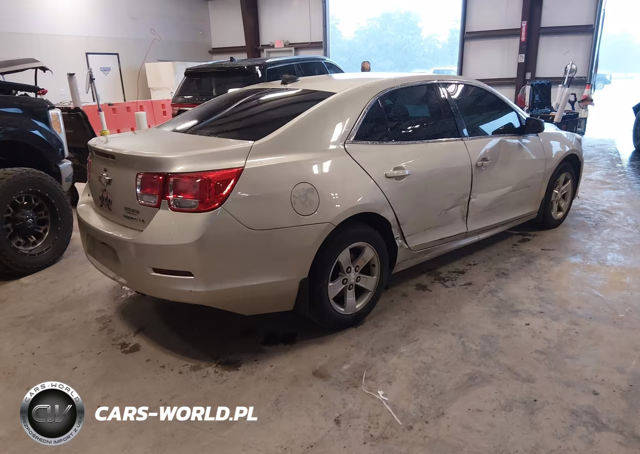 2014 Chevrolet Malibu 1Ls VIN:1G11B5SLXEF240432 - 4