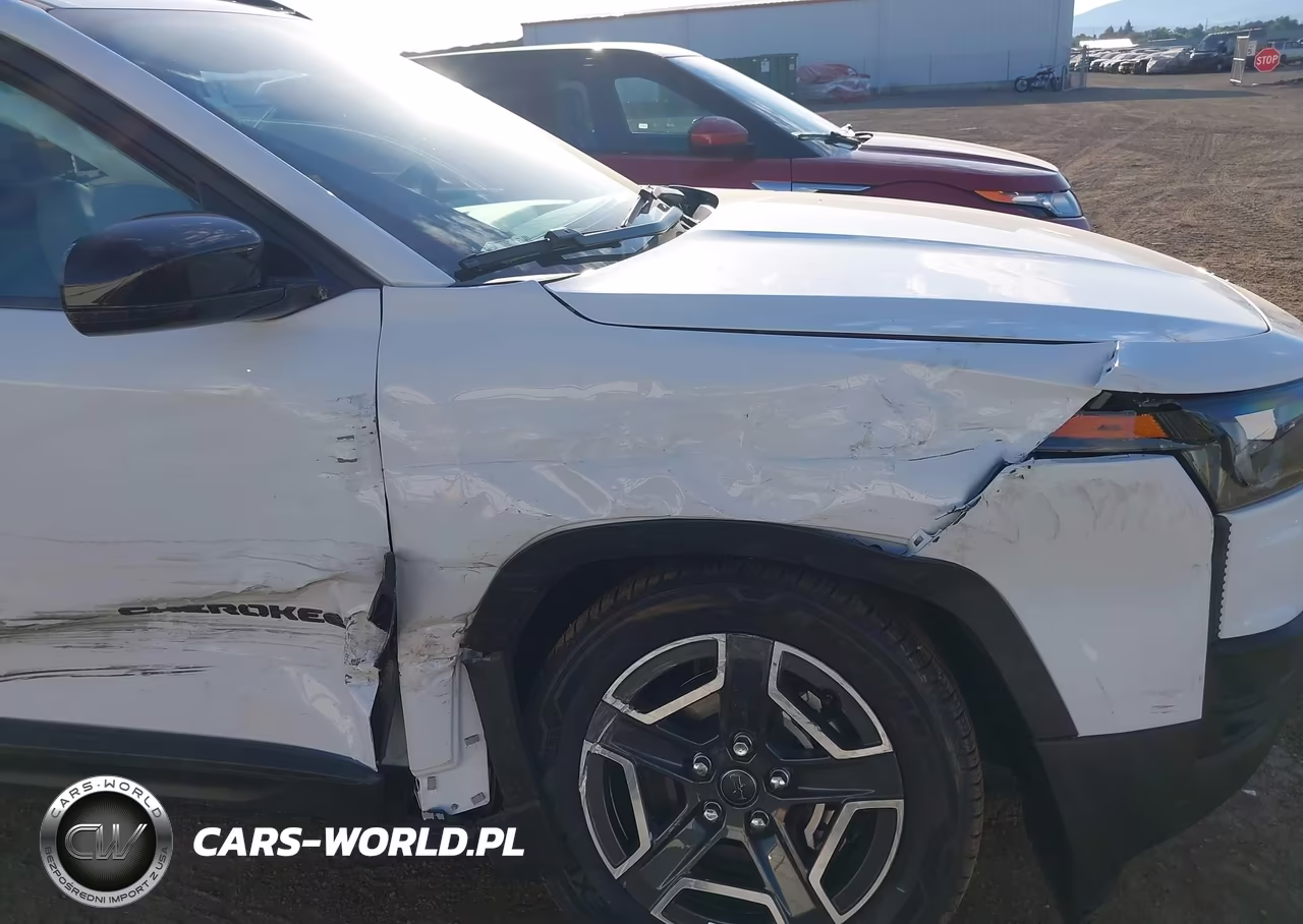 2026 Jeep Cherokee Limited 4X4 VIN:3C4PJMB22TT204016 - 6
