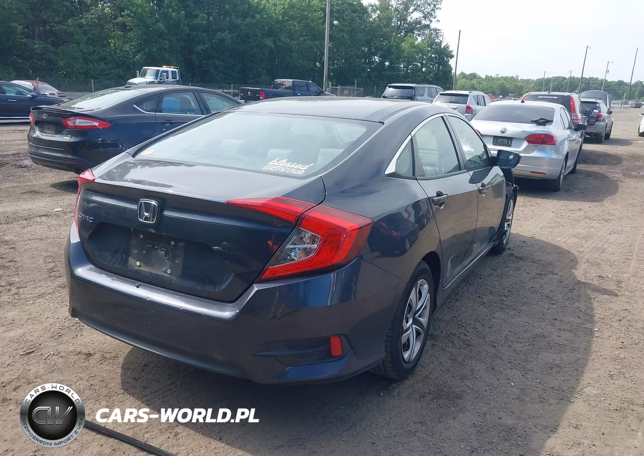 2018 Honda Civic Lx VIN:2HGFC2F52JH559791 - 4