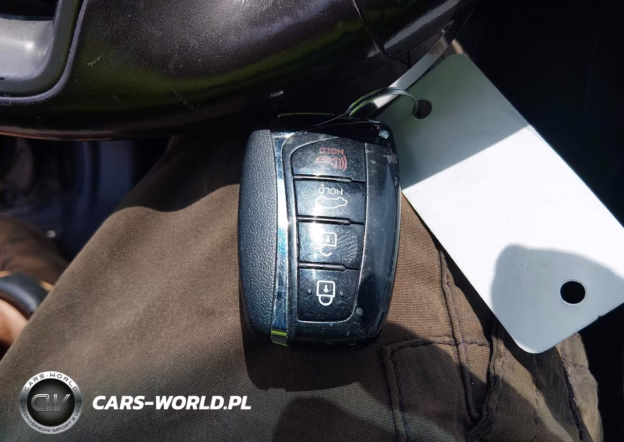 2018 Hyundai Santa Fe Sport 2.4L VIN:5NMZUDLB8JH084070 - 11