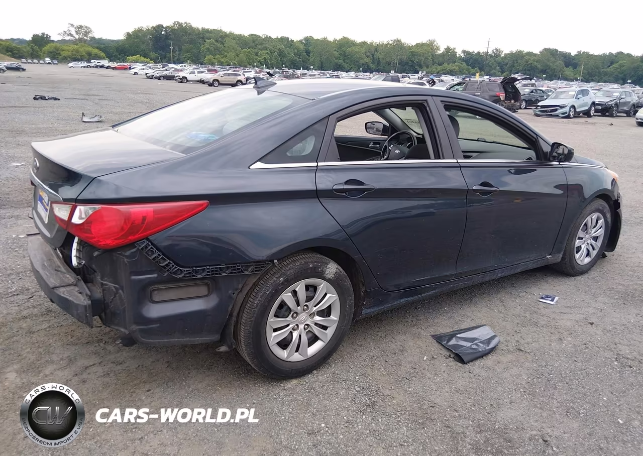 2012 Hyundai Sonata Gls VIN:5NPEB4AC2CH456461 - 4