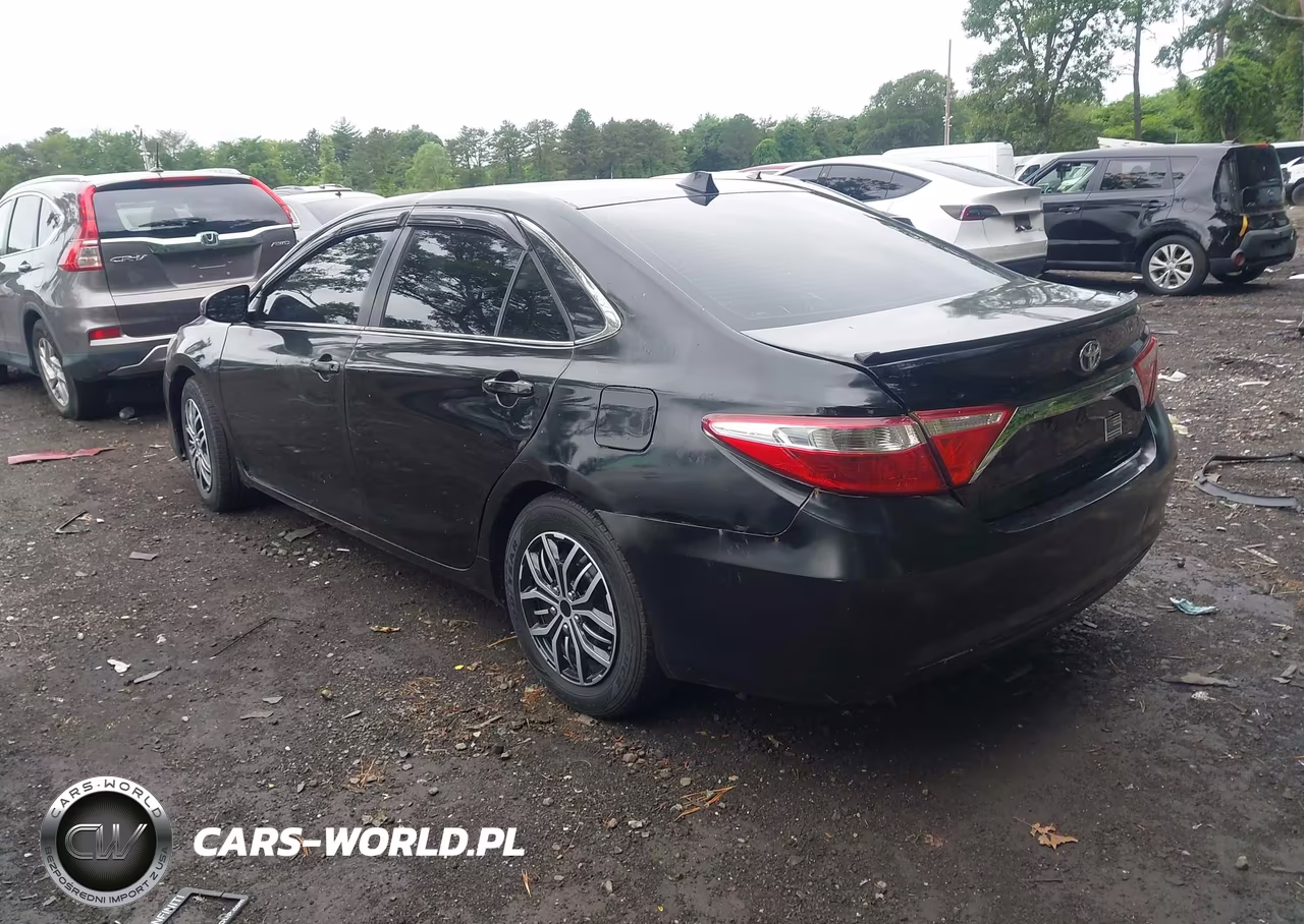 2015 Toyota Camry Hybrid Le VIN:4T1BD1FK8FU168509 - 3
