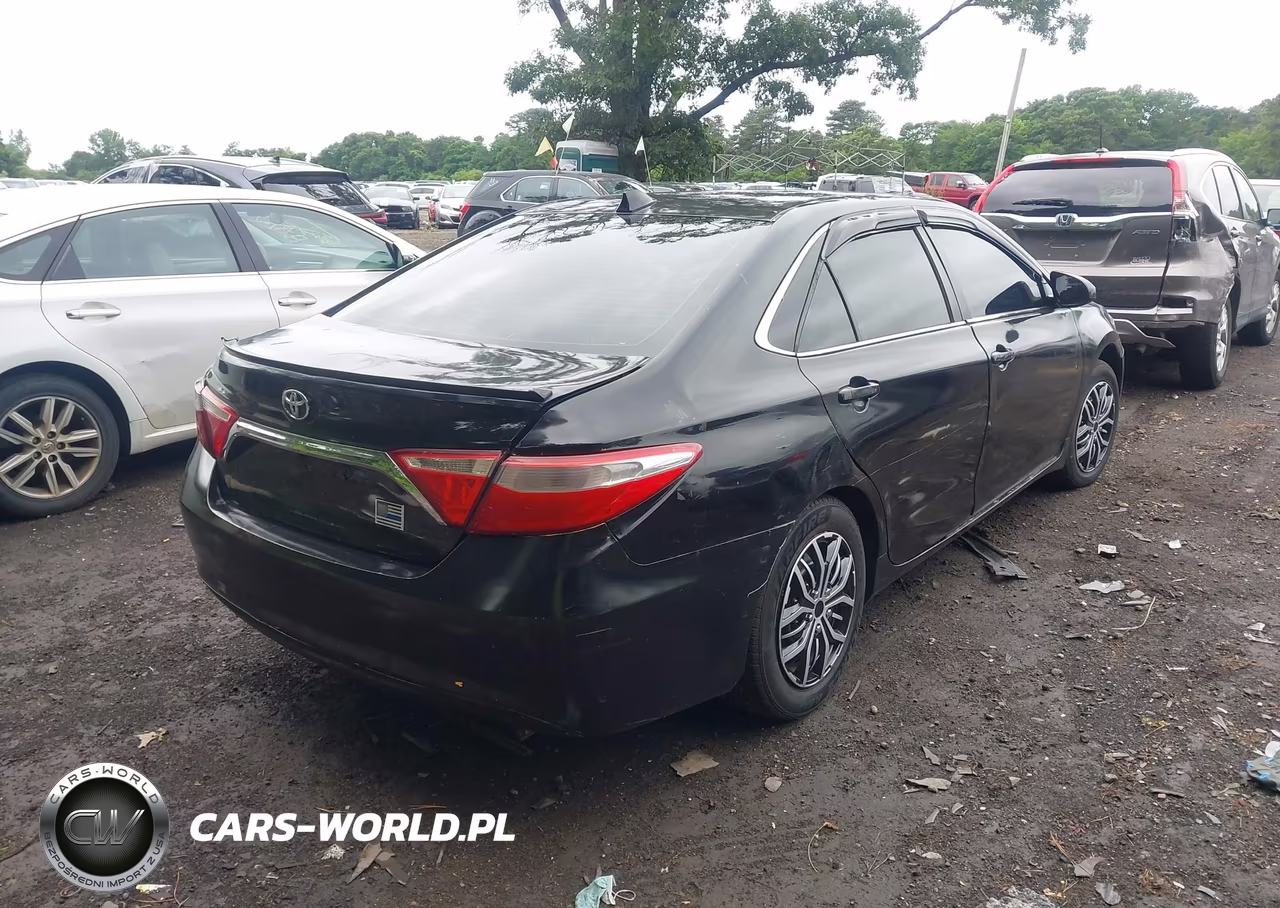 2015 Toyota Camry Hybrid Le VIN:4T1BD1FK8FU168509 - 4