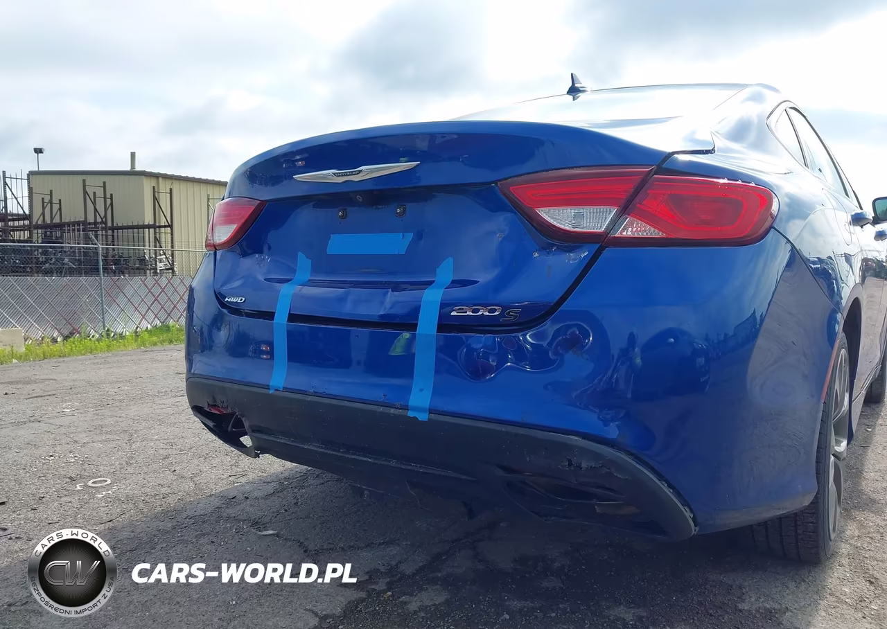 2015 Chrysler 200 S VIN:1C3CCCDG7FN656614 - 13