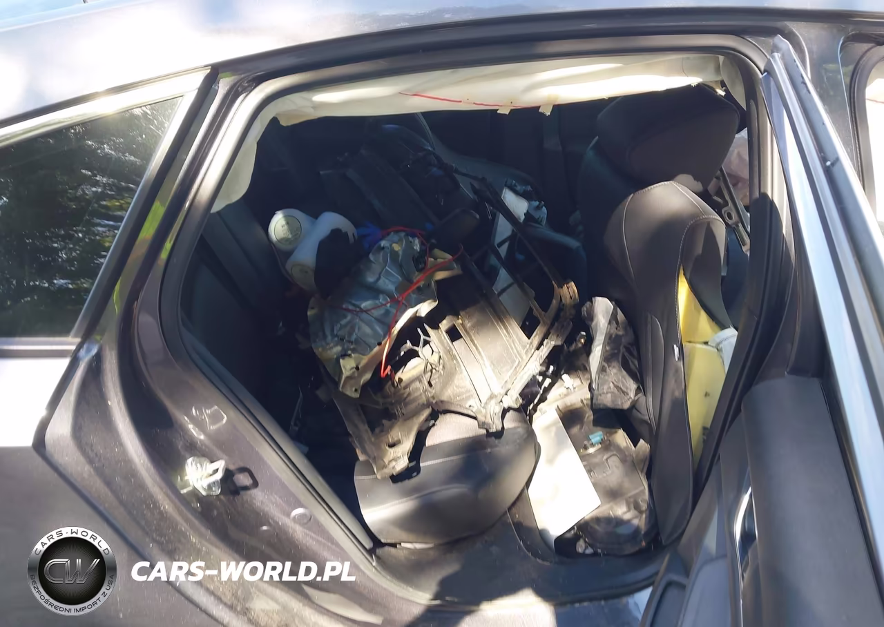 2018 Honda Accord Sport VIN:1HGCV1F31JA001306 - 8