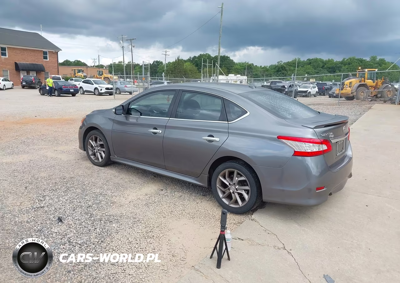 2015 Nissan Sentra Sr VIN:3N1AB7AP0FY303154 - 3