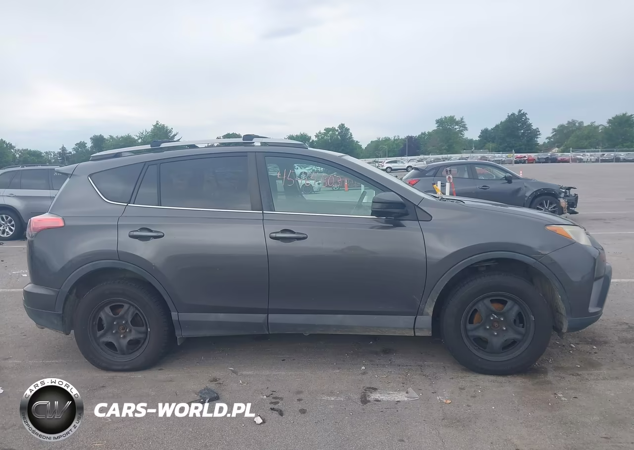 2017 Toyota Rav4 Le VIN:2T3BFREVXHW615467 - 13