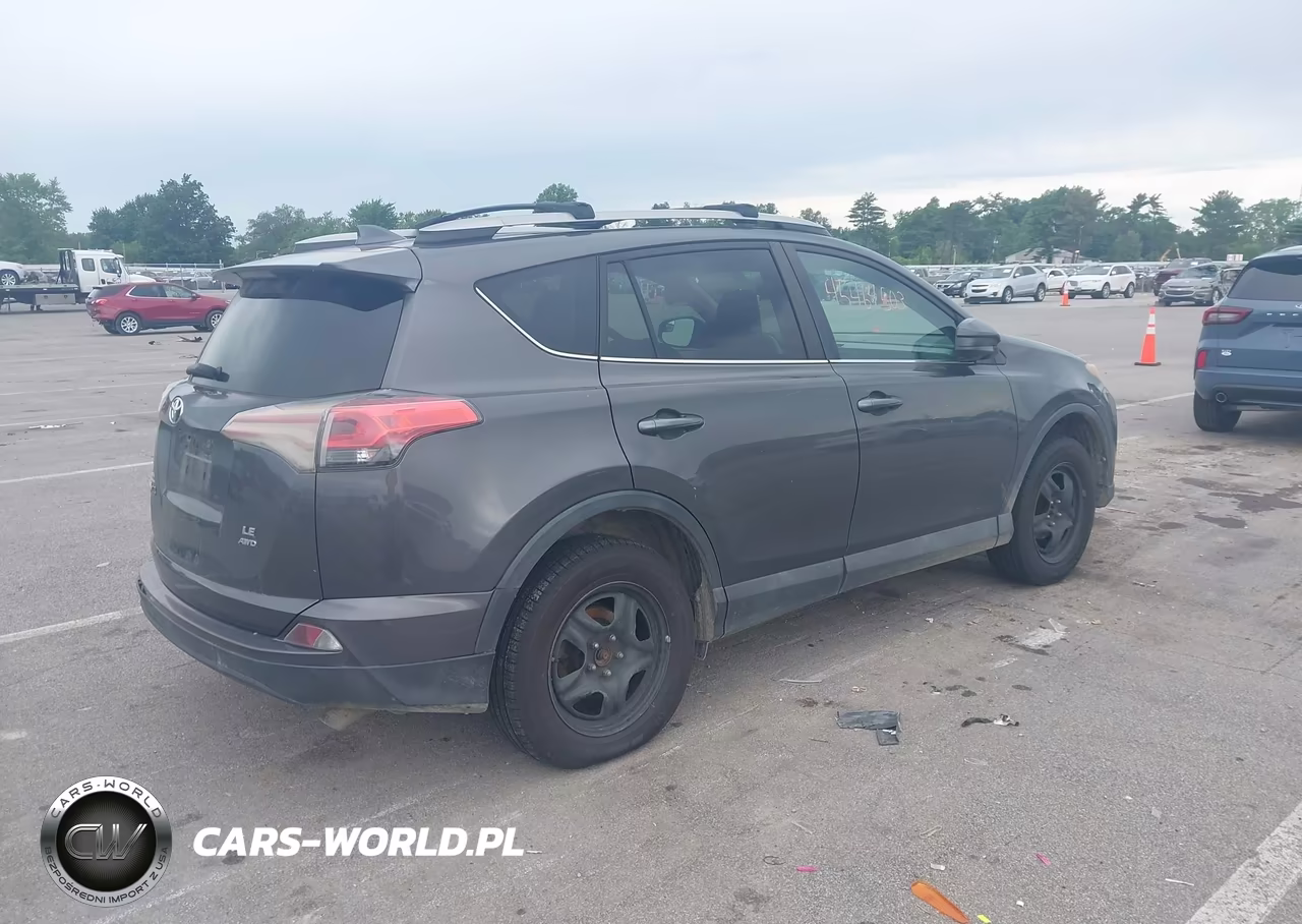 2017 Toyota Rav4 Le VIN:2T3BFREVXHW615467 - 4