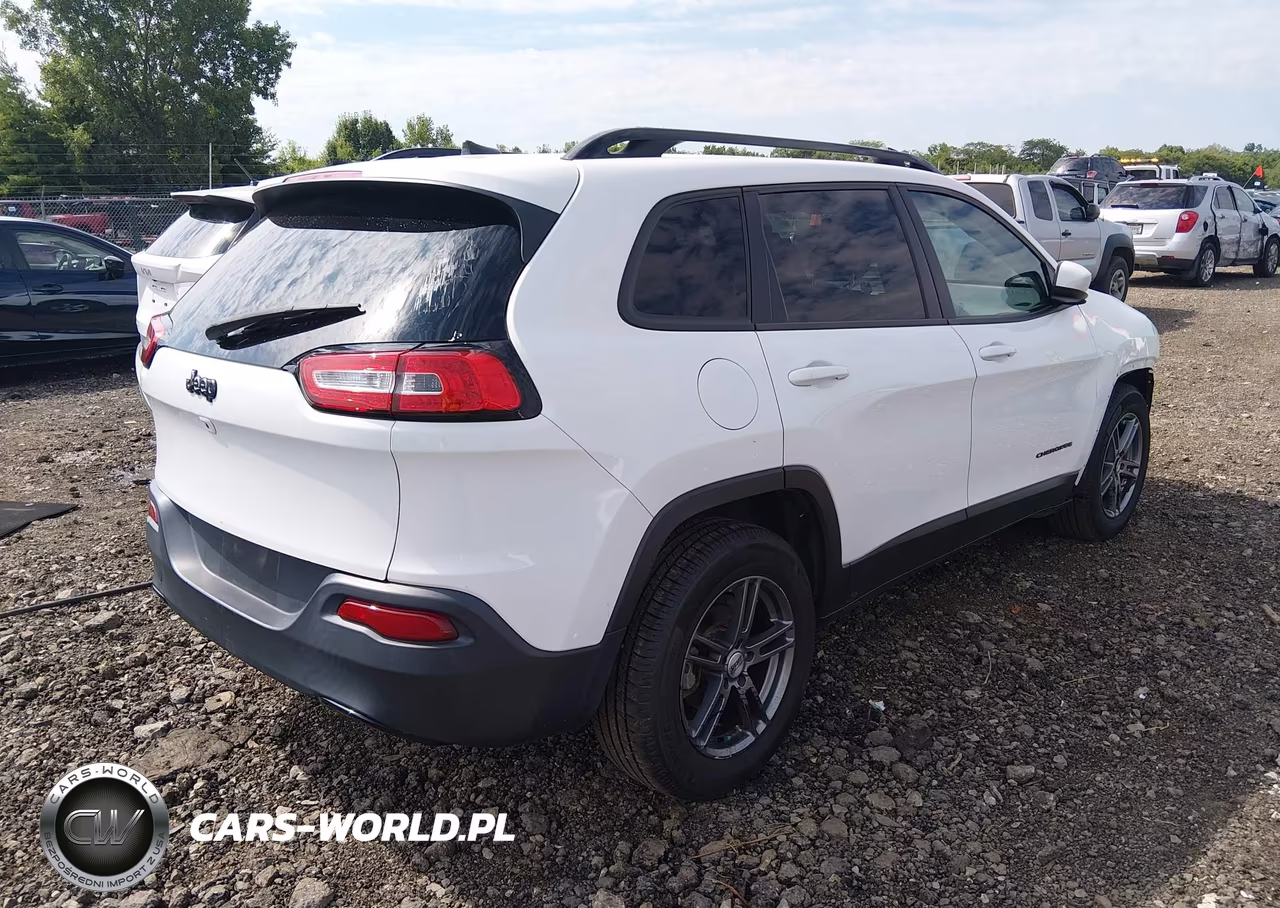 2016 Jeep Cherokee Altitude VIN:1C4PJLCB7GW107743 - 4