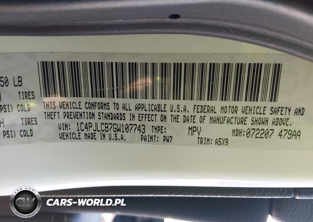 2016 Jeep Cherokee Altitude VIN:1C4PJLCB7GW107743 - 9