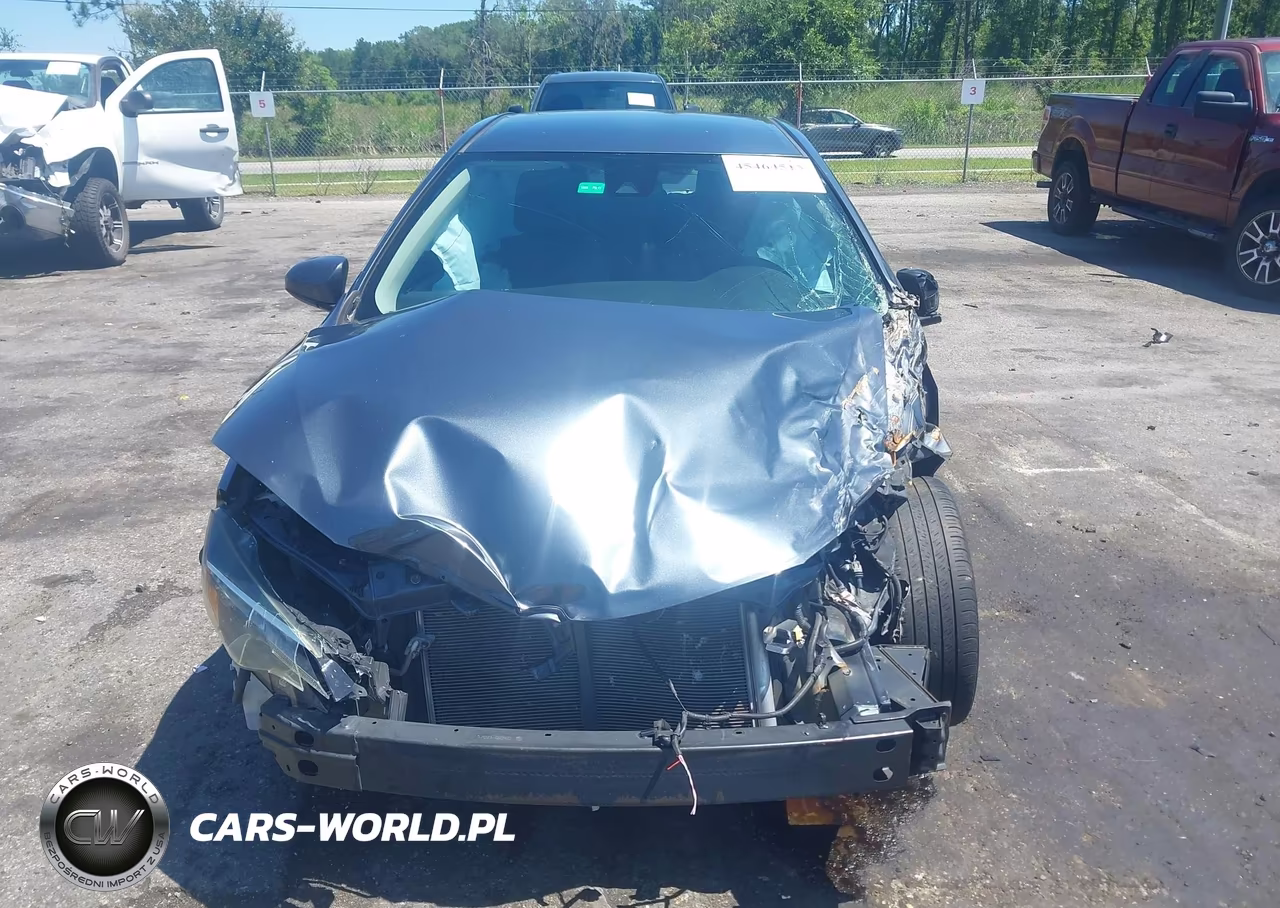 2019 Toyota Corolla Le VIN:2T1BURHE3KC157550 - 12