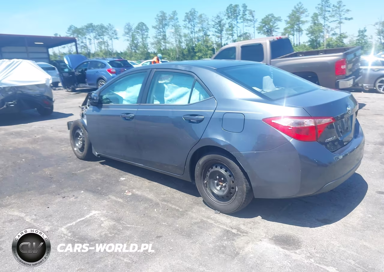 2019 Toyota Corolla Le VIN:2T1BURHE3KC157550 - 3
