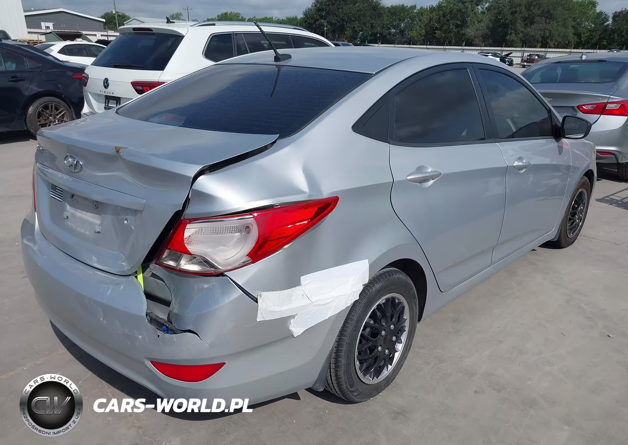 2015 Hyundai Accent Gls VIN:KMHCT4AE7FU806386 - 4