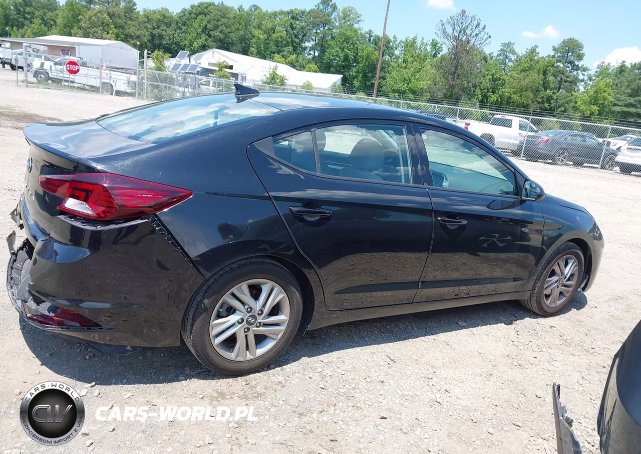 2020 Hyundai Elantra Sel VIN:5NPD84LF0LH584991 - 13