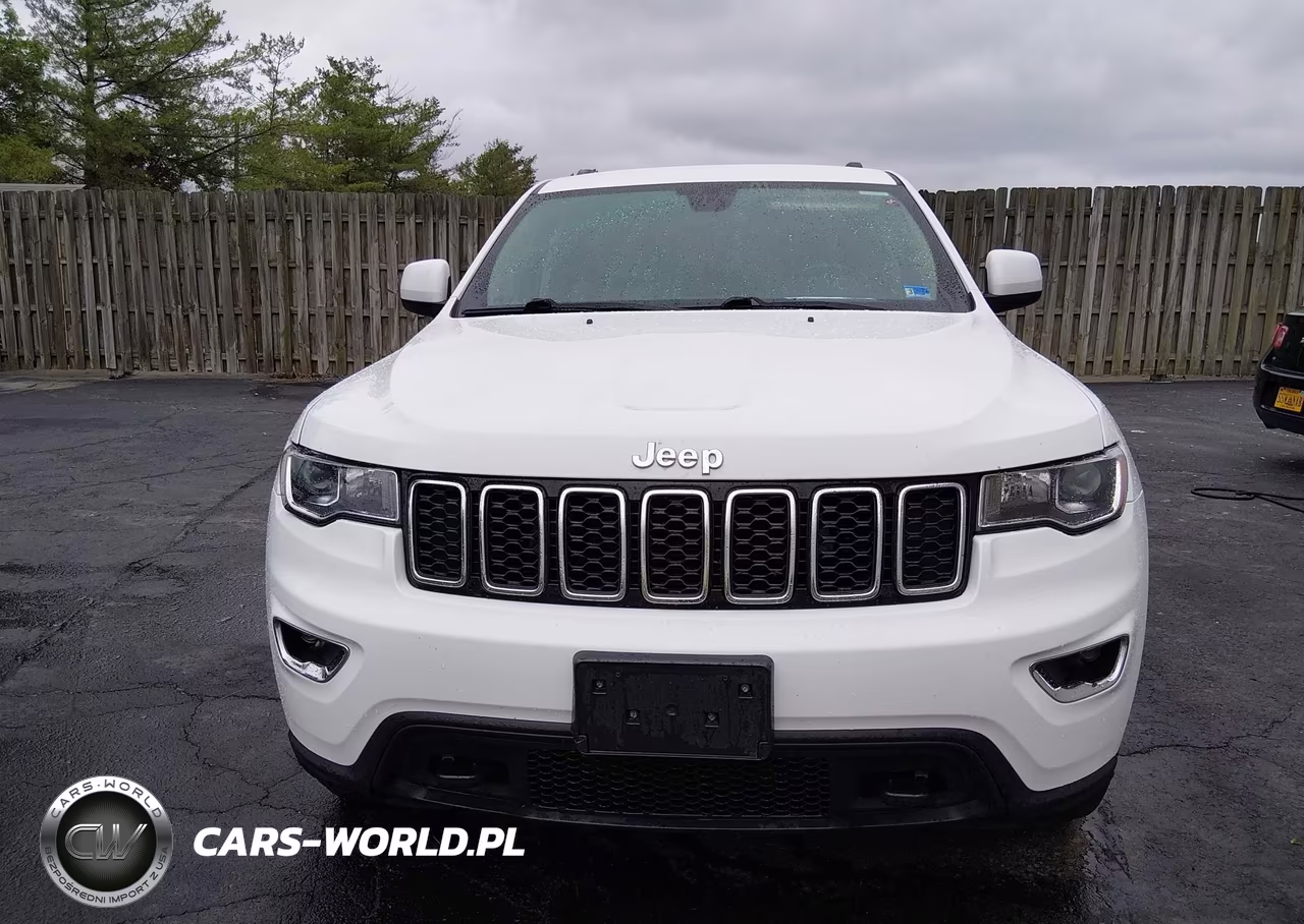 2020 Jeep Grand Cherokee Laredo E 4X4 VIN:1C4RJFAG4LC165524 - 11