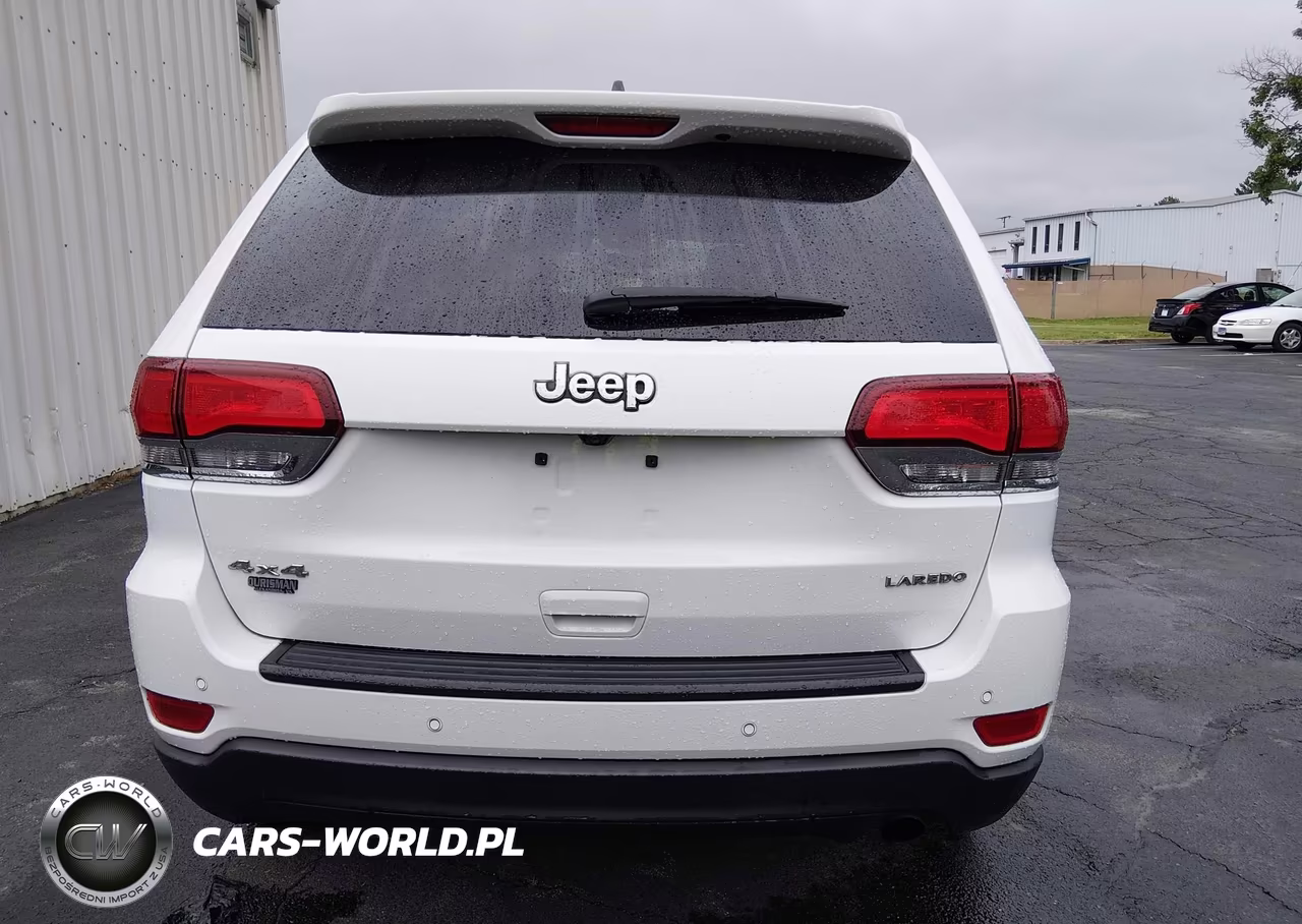 2020 Jeep Grand Cherokee Laredo E 4X4 VIN:1C4RJFAG4LC165524 - 15