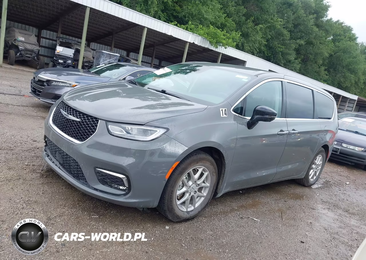 2024 Chrysler Pacifica Touring L VIN:2C4RC1BG6RR203394 - 12