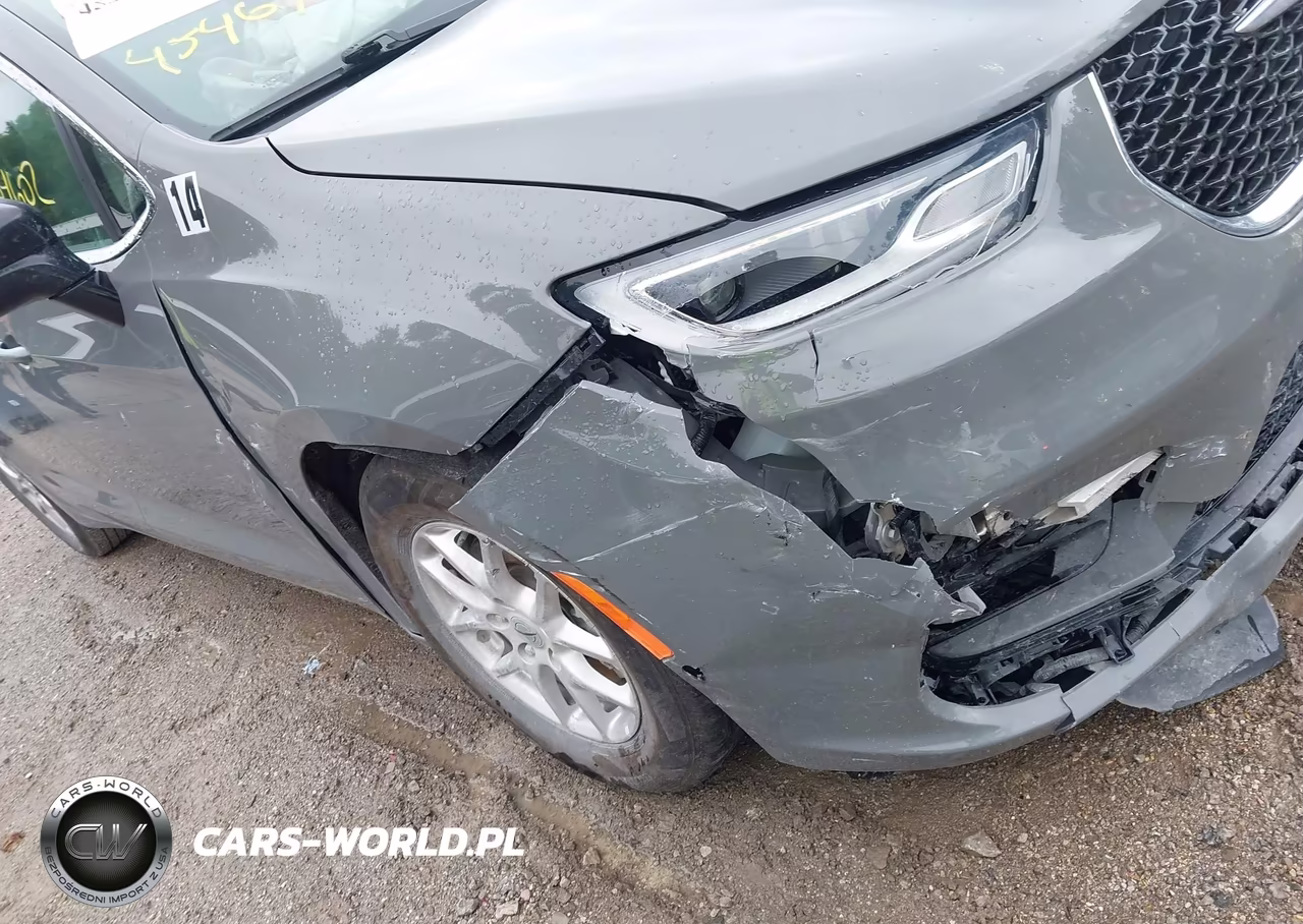 2024 Chrysler Pacifica Touring L VIN:2C4RC1BG6RR203394 - 5