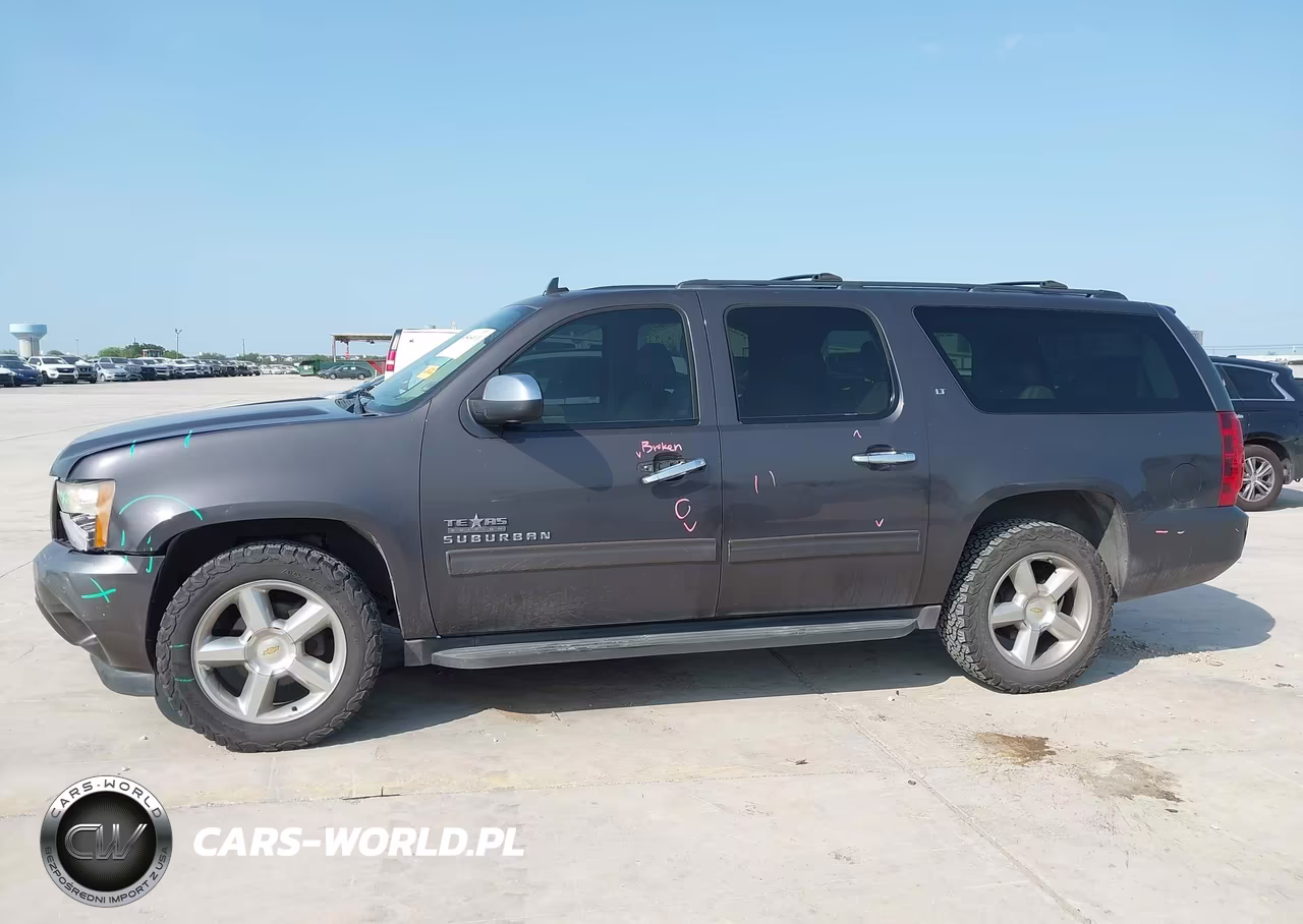 2011 Chevrolet Suburban Lt VIN:1GNSCJE07BR270038 - 14