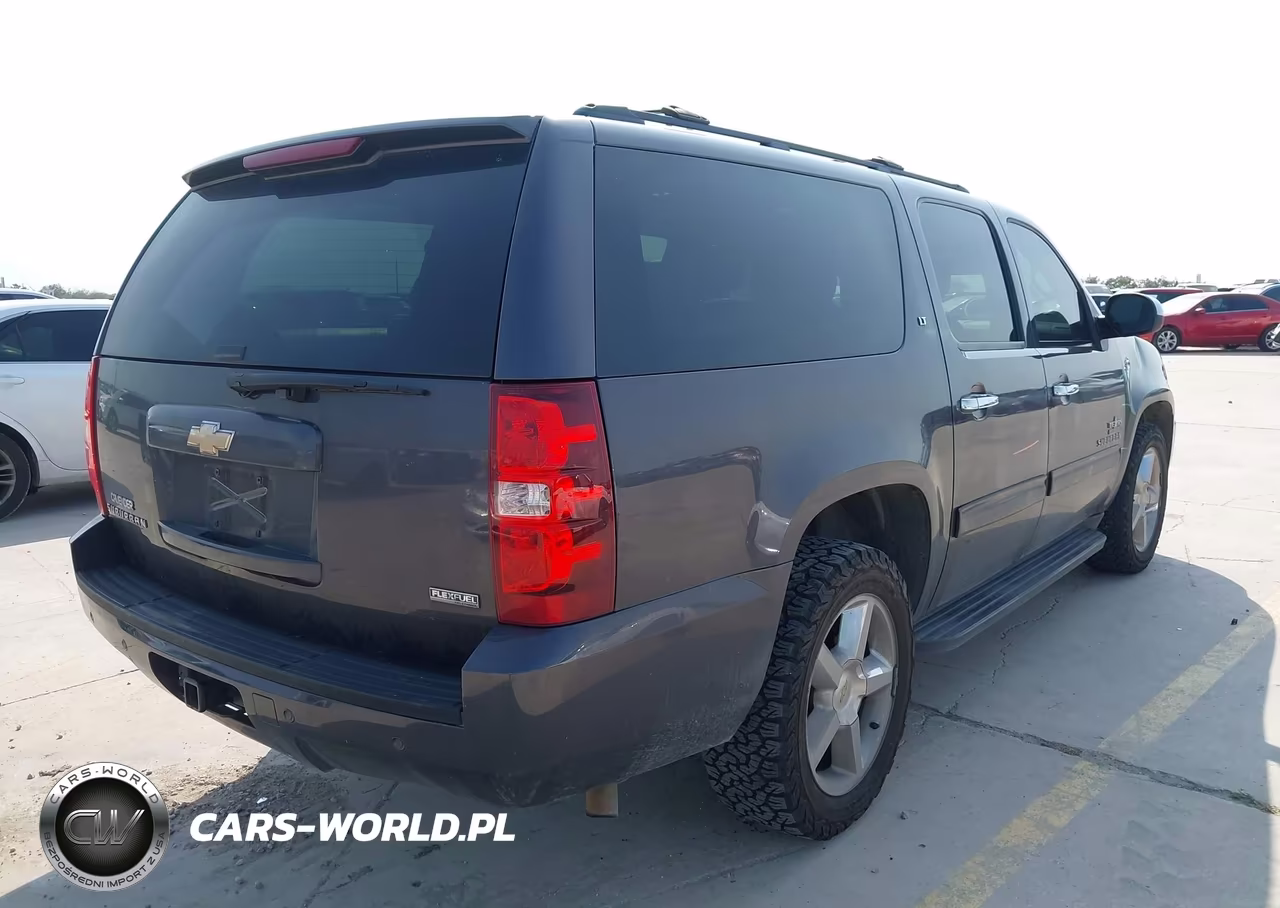 2011 Chevrolet Suburban Lt VIN:1GNSCJE07BR270038 - 4